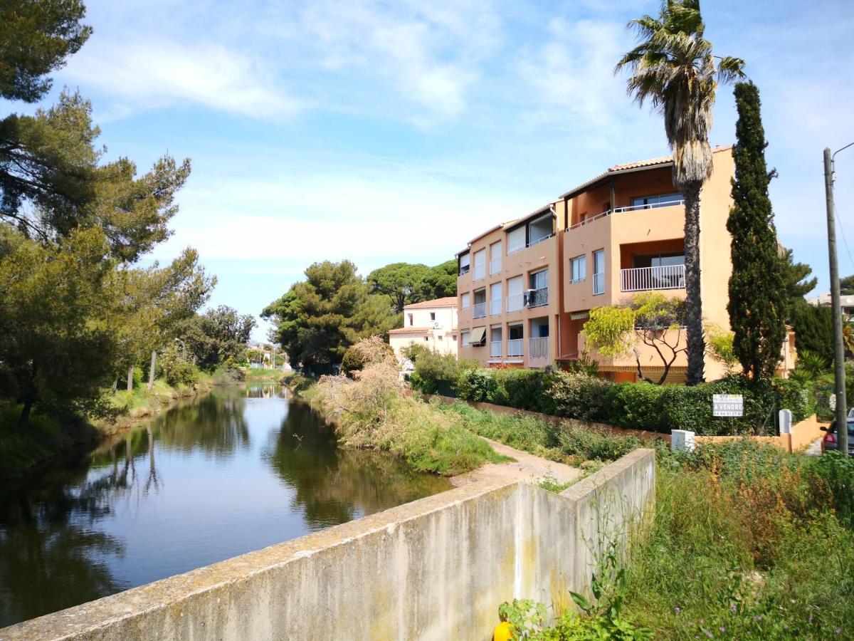 Duplex Hyeres Port Apartment Exterior photo