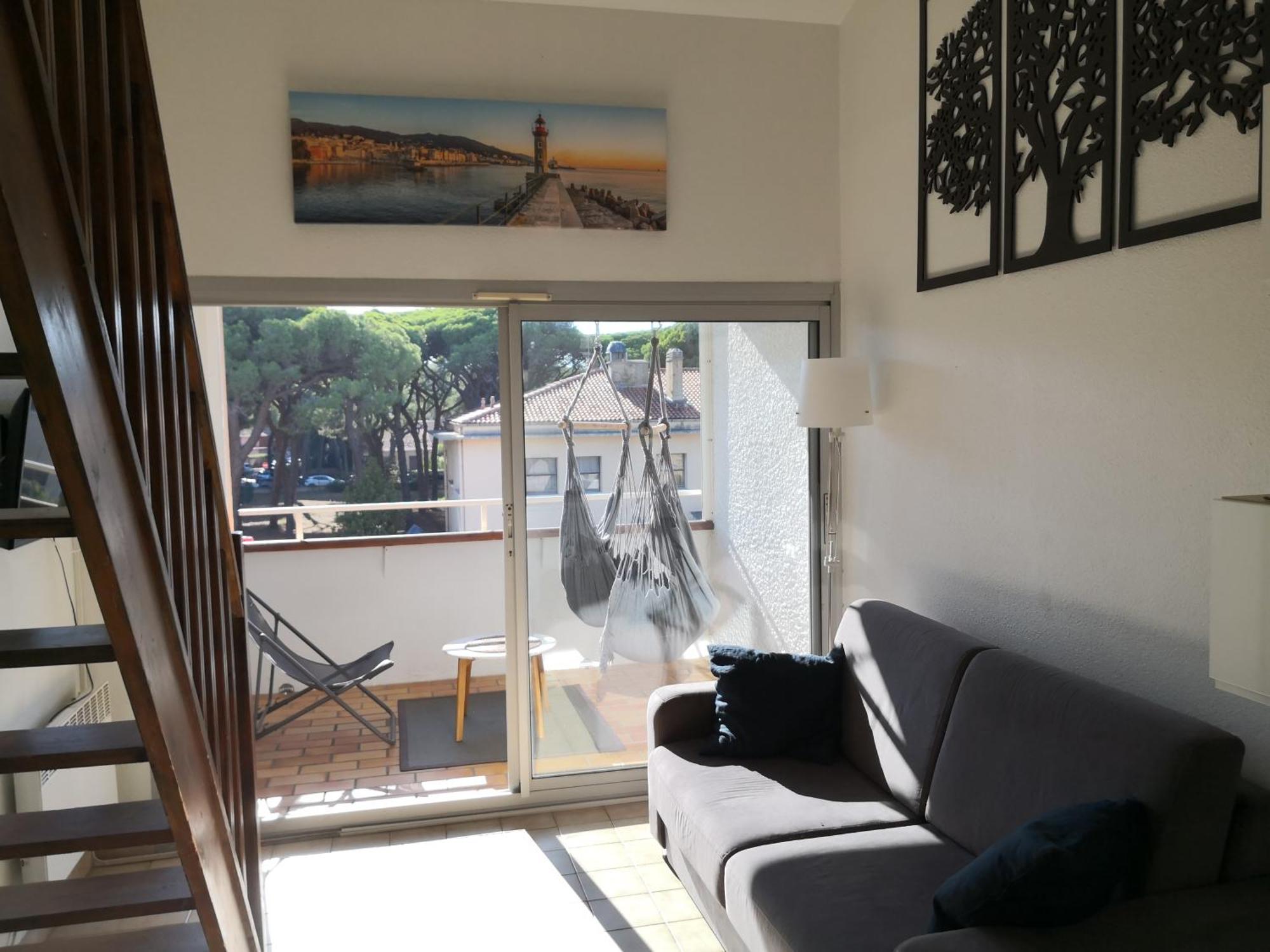 Duplex Hyeres Port Apartment Exterior photo